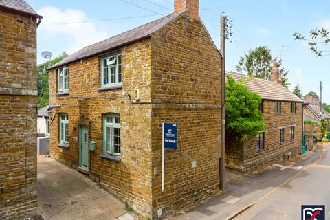 28 Banbury Road, Litchborough, Towcester, NN12 8JF