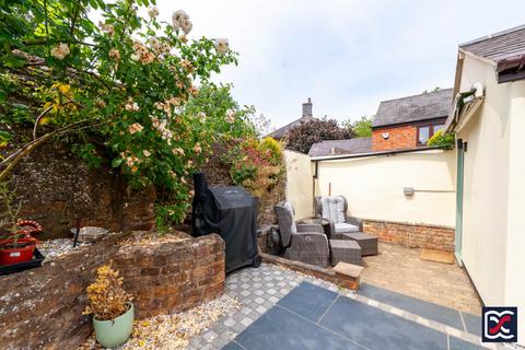 28 Banbury Road, Litchborough, Towcester, NN12 8JF