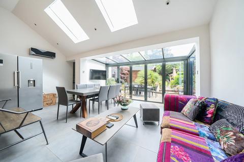 undefined, The Avenue, Hatch End, Pinner