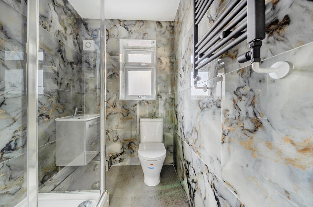 Ensuite Shower Room