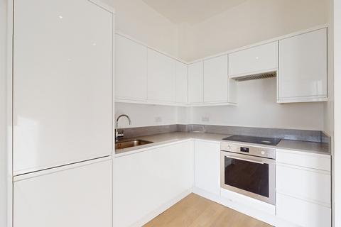 1 bedroom ground floor flat to rent, Riverbank Way