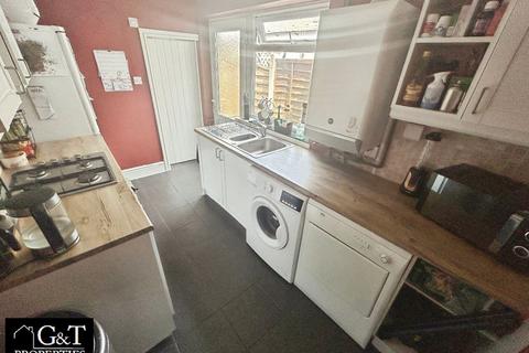 12 Barrs Street, Oldbury, B68 8QU