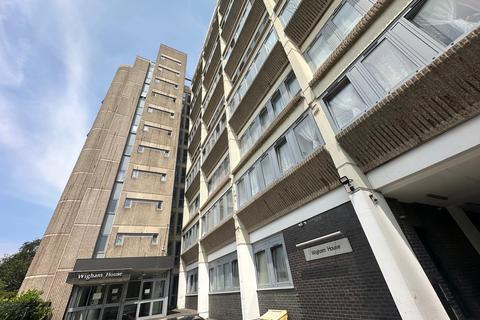 undefined, Wakering Road, Barking IG11