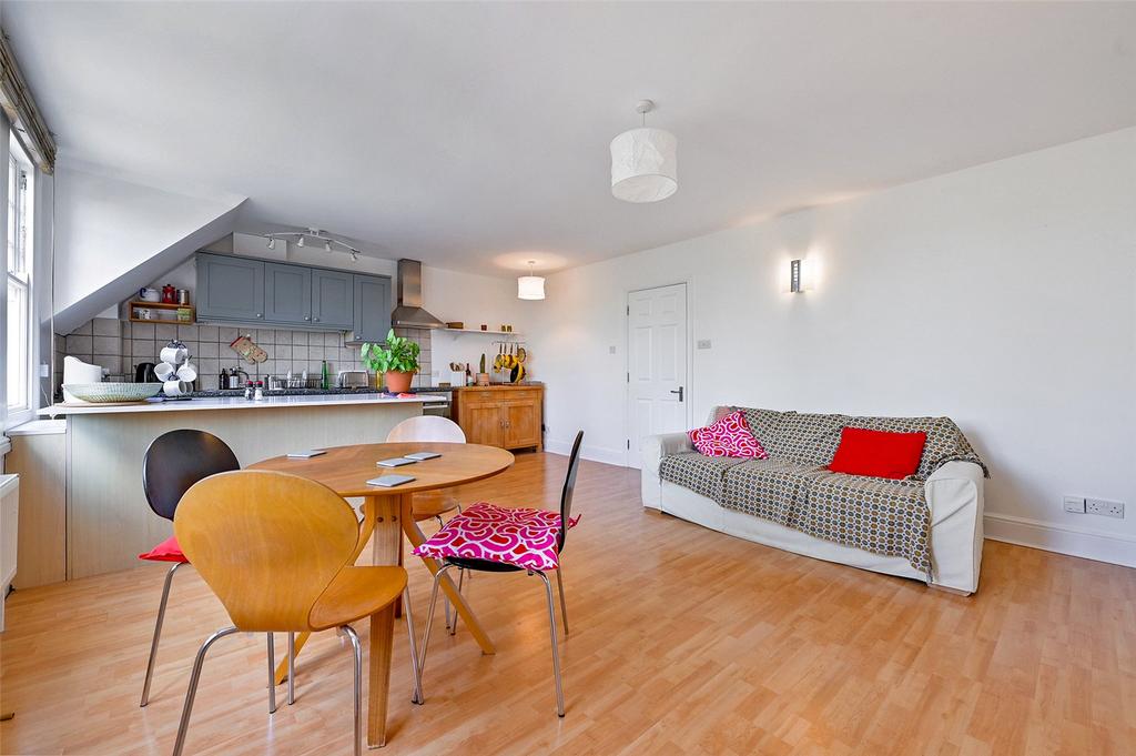 Sitting Room/Kitchen