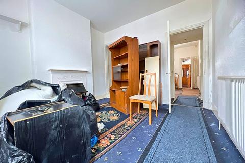 2 bedroom terraced house for sale, Hayes Street, West Bromwich, B70 9NF