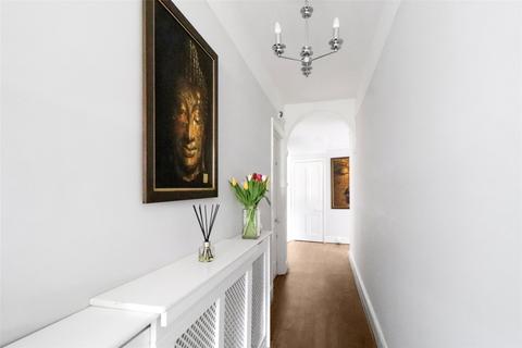 92b Cher, Minehead, TA24 5EN