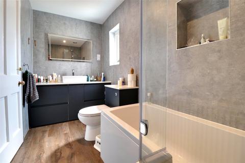 92b Cher, Minehead, TA24 5EN