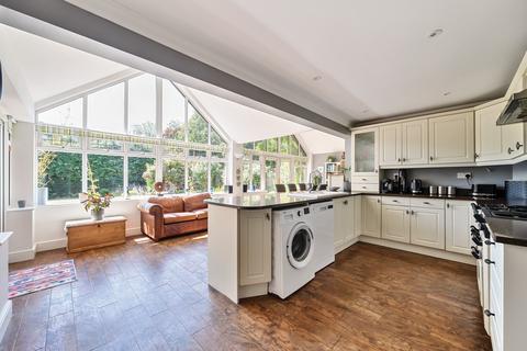 Ellesmere Beech Lane, Woodcote, Reading, RG8 0PY
