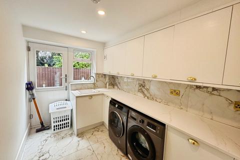 5 bedroom detached house for sale, Common Edge Road, Lancashire FY4
