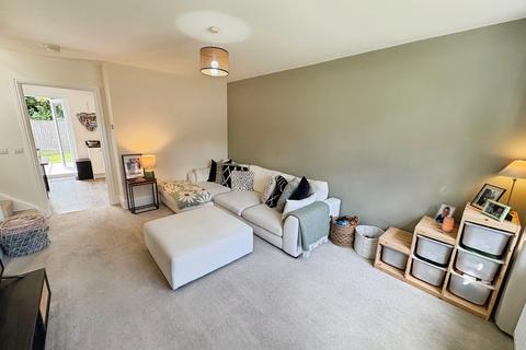 3 bedroom semi-detached house for sale, Heritage Court, Huddersfield HD8