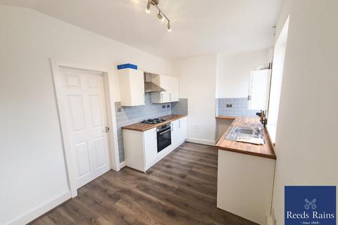 2 bedroom terraced house to rent, Rensburg Street, East Riding of Yorkshi HU9
