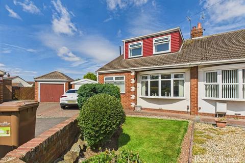 2 bedroom bungalow for sale, Tanya Gardens, North Yorkshire TS5