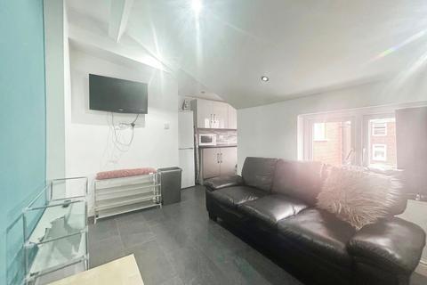 1 bedroom in a house share to rent, Mount Street, Lancashire PR1