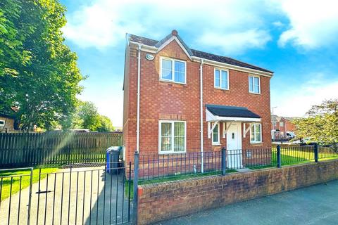 3 bedroom semi-detached house to rent, Hacking Street, Greater Manchester M7