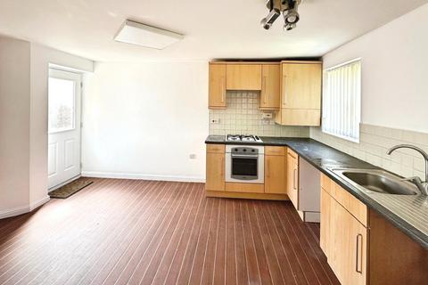 3 bedroom semi-detached house to rent, Hacking Street, Greater Manchester M7