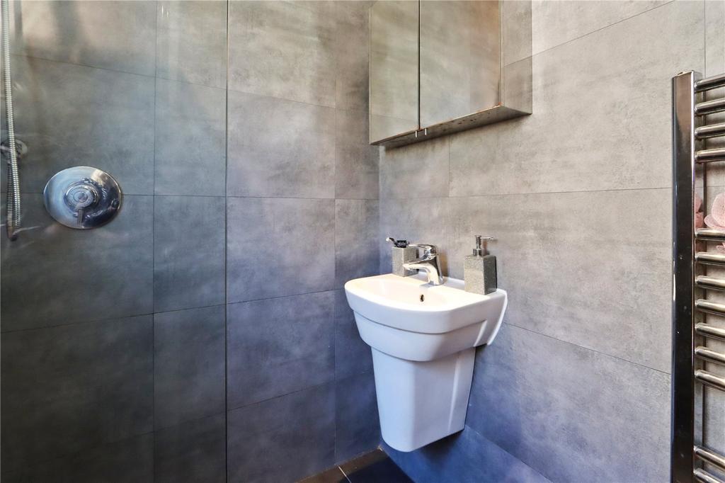 Ensuite