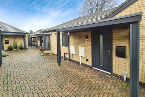 2 bedroom bungalow for sale, Home Green, Lincolnshire LN6