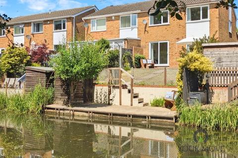 3 bedroom semi-detached house for sale, Sonning Way, Leicester LE2
