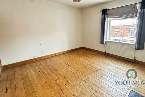 31 Dixon Street, Lees, Oldham, OL4 3NG