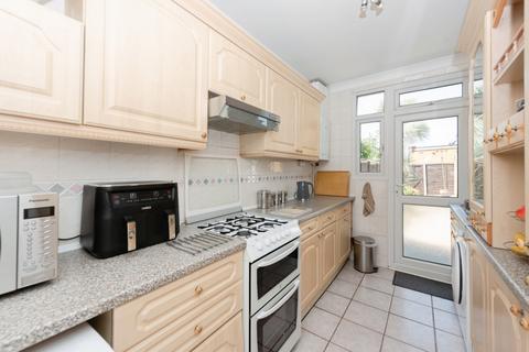 8 Priory Road, Hounslow, TW3 2RA