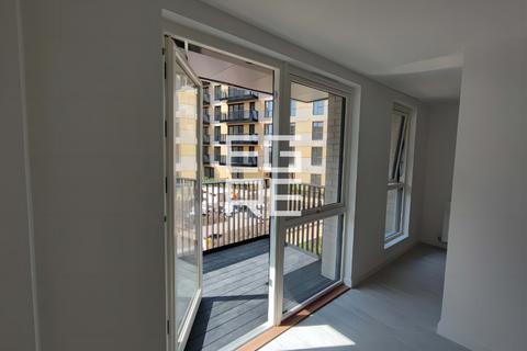 Studio to rent, Arusha Court, London UB3