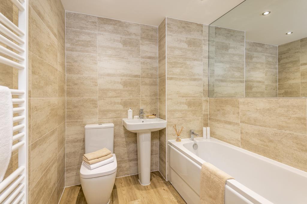 A1599 DWH Pentref Llewelyn Kirkdale bathroom