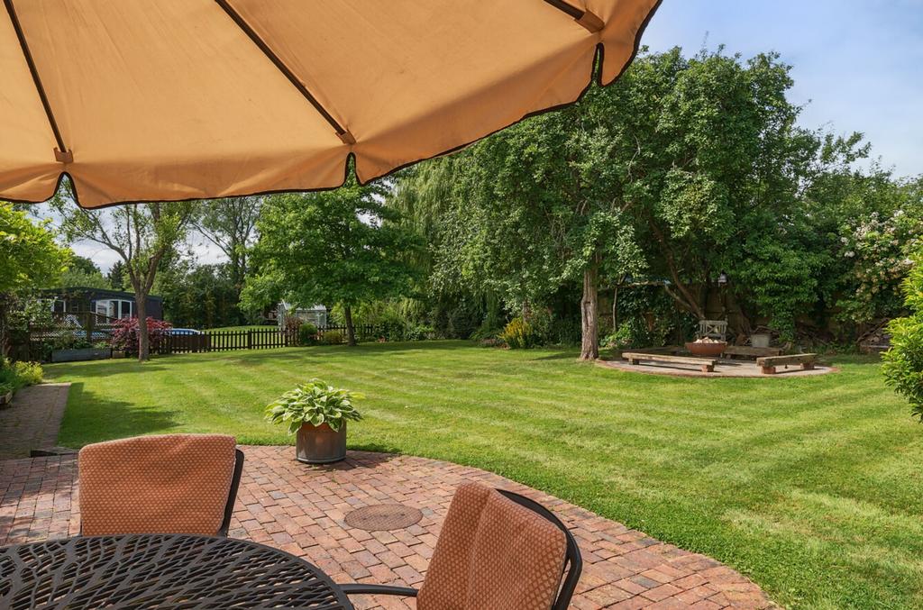 Annexe Garden Area