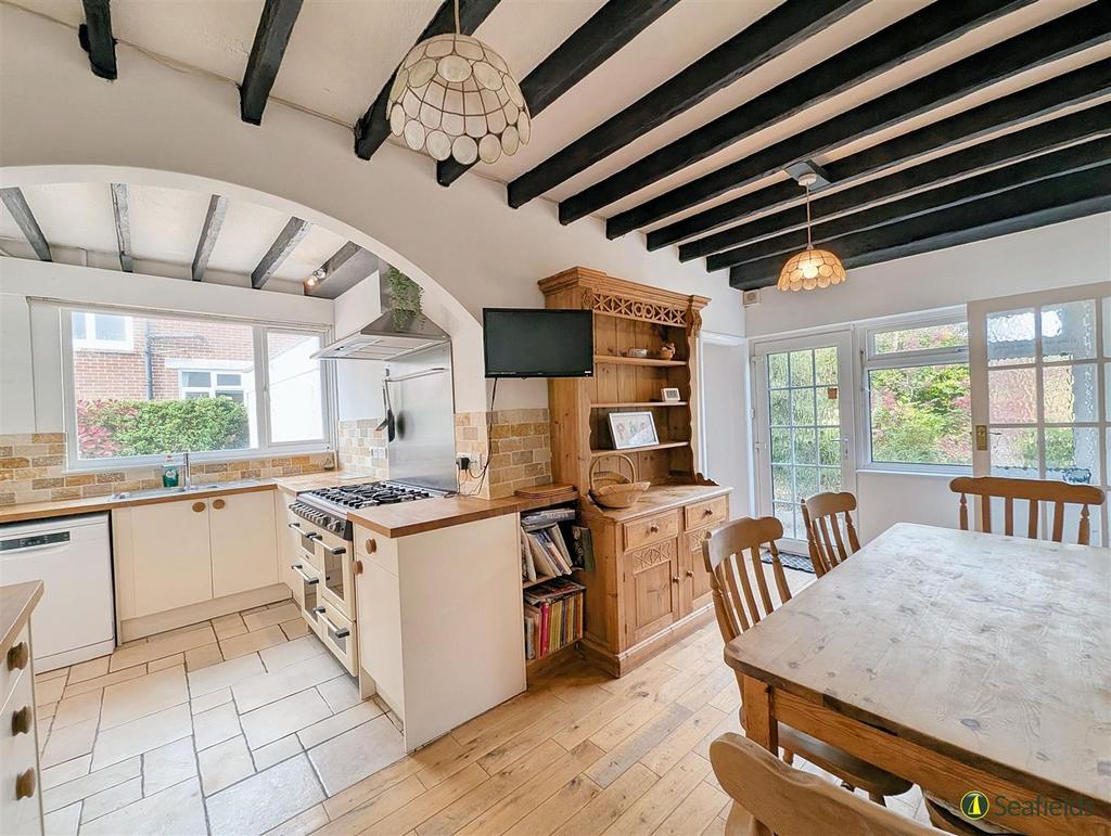 Kitchen/Breakfast Room