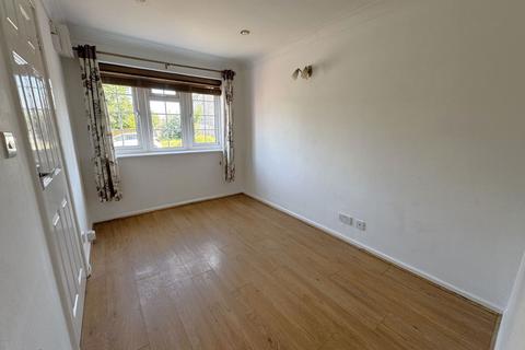 3 bedroom link detached house for sale, Coots Close, Buckingham MK18