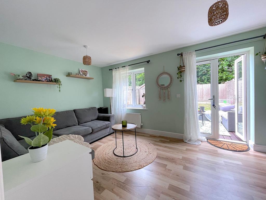 Living Room (3)
