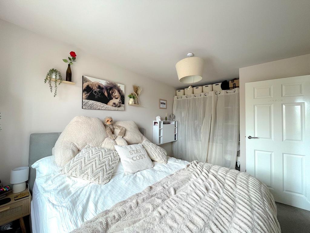 Bedroom Two (1)