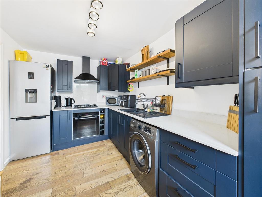 Kitchen: