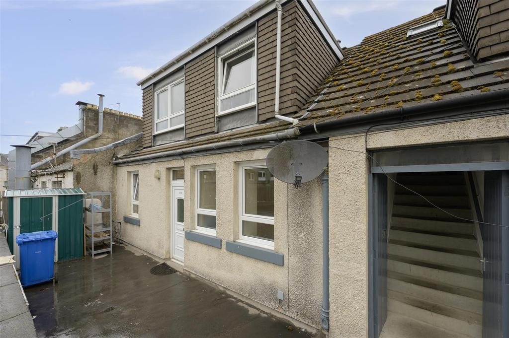 27c Carnegie Drive020.jpg