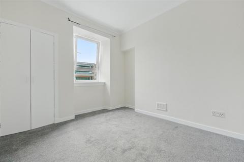 2 bedroom flat for sale, 27C Carnegie Drive, Dunfermline, KY12 7AN
