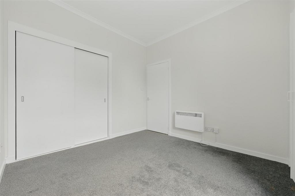 27c Carnegie Drive007.jpg
