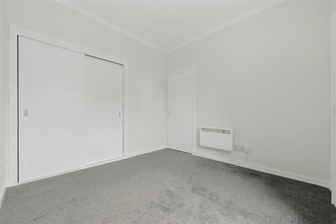 2 bedroom flat for sale, 27C Carnegie Drive, Dunfermline, KY12 7AN