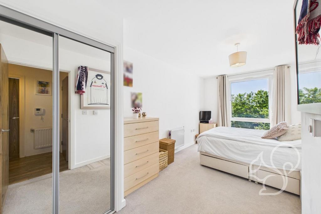 CAM05287 G0-PR0086-STILL013.jpg