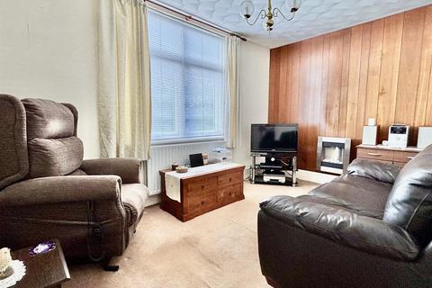 60 Upper Luton Road, Chatham, ME5 7BG