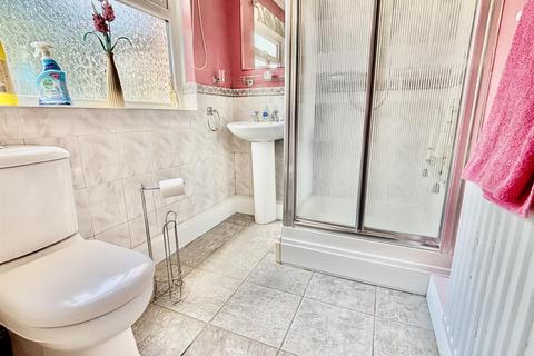 60 Upper Luton Road, Chatham, ME5 7BG