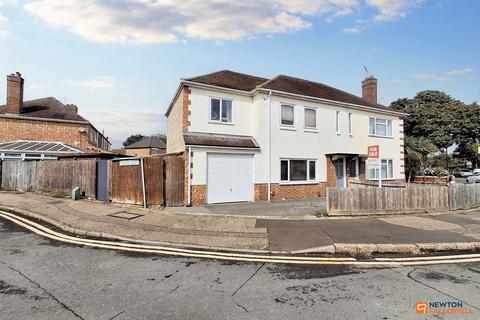 26 Fane Road, Peterborough, PE4 6ES