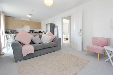 2 bedroom flat for sale, Cei Tir Y Castell, Barry, CF63 4DG