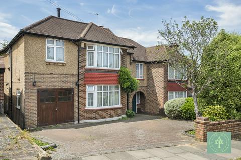 5 bedroom semi-detached house for sale, South Lodge Drive, Oakwood, London, N14