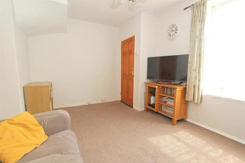 3 Wellow Walk, Carshalton, SM5 1QJ