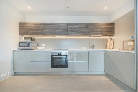 1 bedroom flat for sale, Factory Yard, London W7