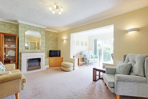32 Bramble Road, Daws Heath, Benfleet, SS7 2UN