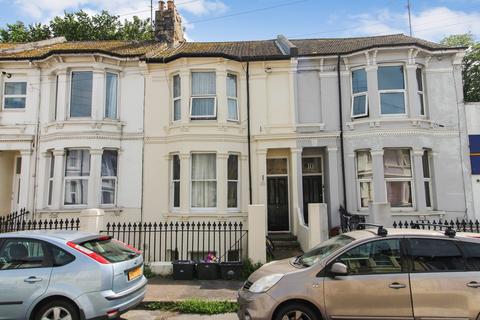 1 bedroom ground floor flat for sale