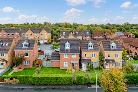 4 bedroom detached house for sale, Ferryside, Thelwall