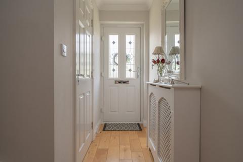 4 bedroom detached house for sale, Ferryside, Thelwall