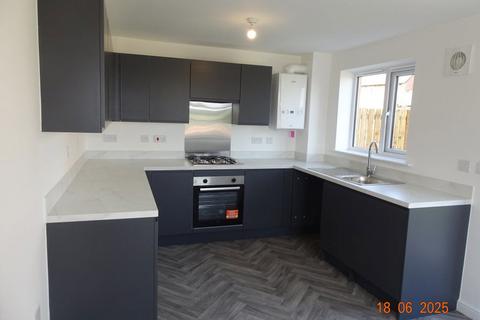 3 bedroom detached house to rent, Harrier Drive, Langold, Worksop, S81 9FS