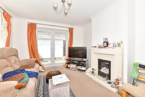 3 bedroom detached bungalow for sale, Bewsbury Crescent, Dover CT16